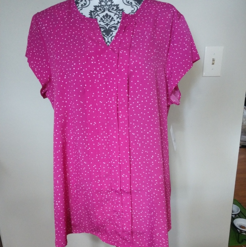 Croft & Barrow NWT Top No Wrinkle Sz XL Raspberry with White Dots ^8